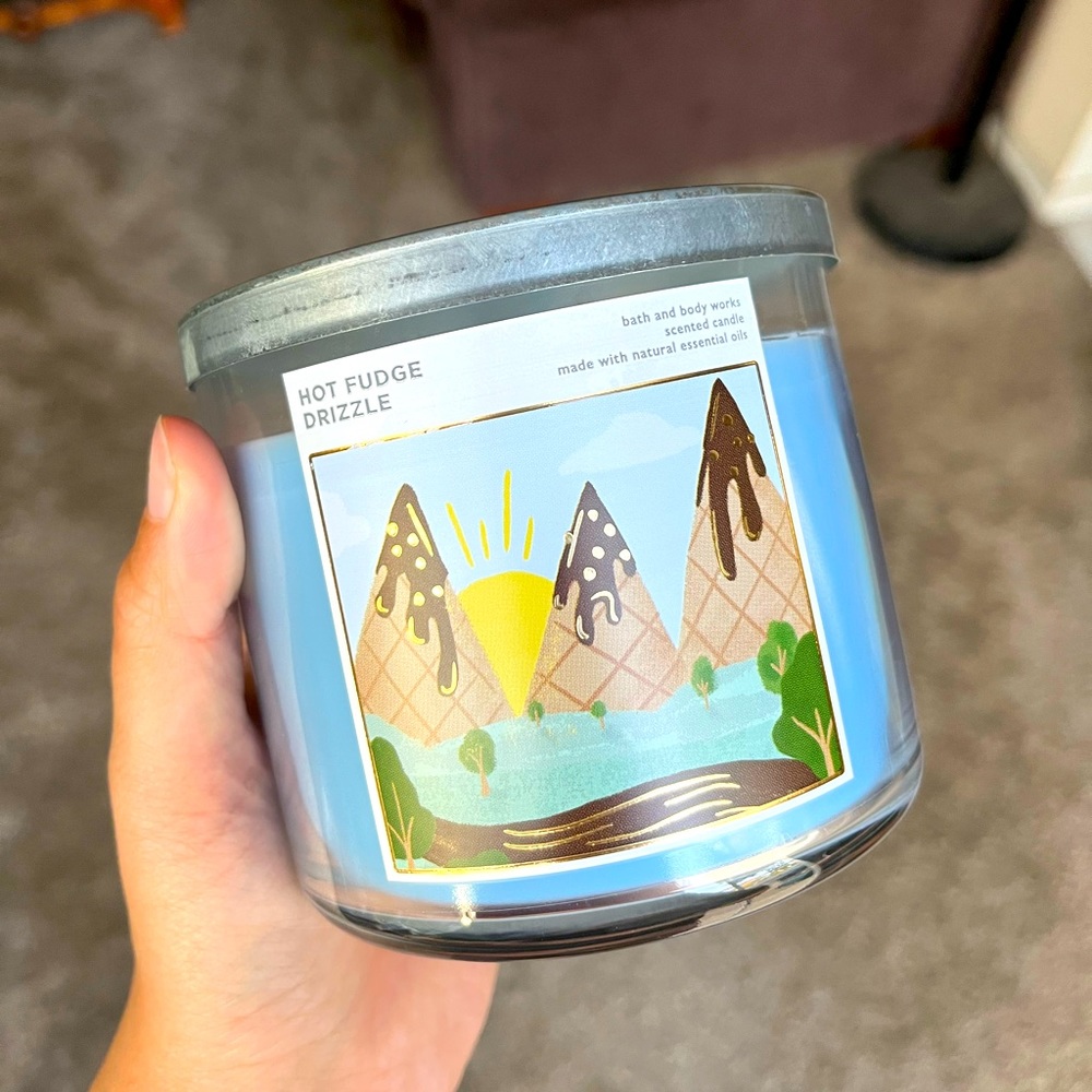 Brand New Bath and Body Works Hot Fudge Drizzle Three Wick Candle